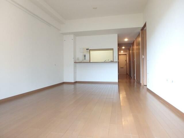 居室・リビング　会話や食事を楽しむリビングです