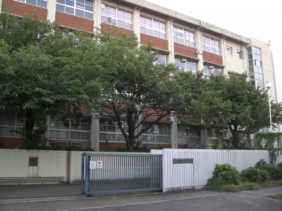 中学校　西宮市立　高須中学校（中学校）まで727m