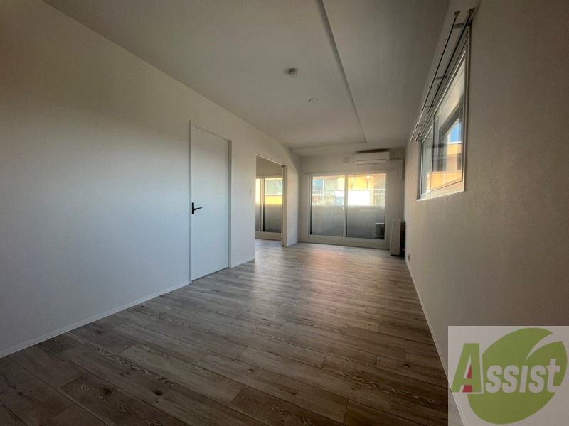 居室・リビング　広くてきれいなリビングです！快適に過ごせそうですね。