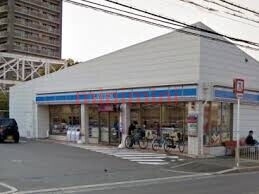 コンビニ　ローソン茨木上穂積一丁目店（コンビニ）まで437m