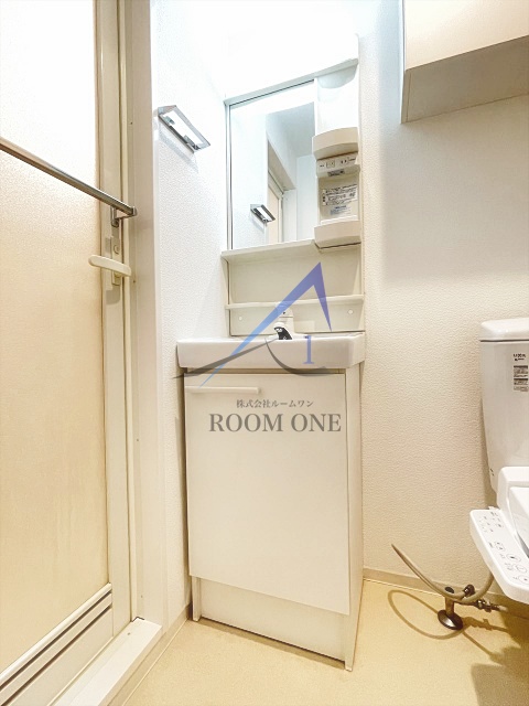 洗面設備　独立洗面台です。