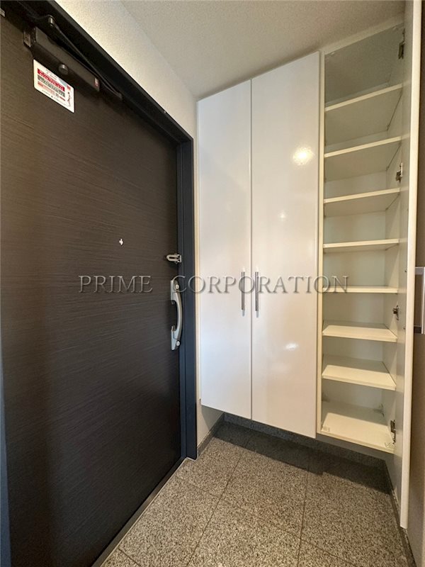 玄関　※参考写真※