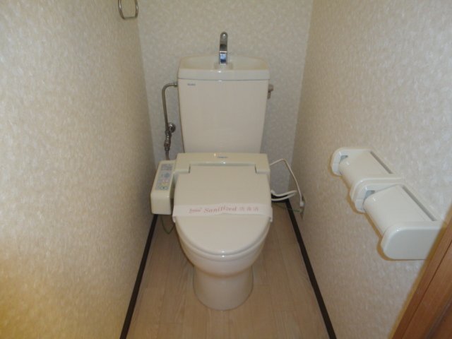 トイレ　シャワートイレ