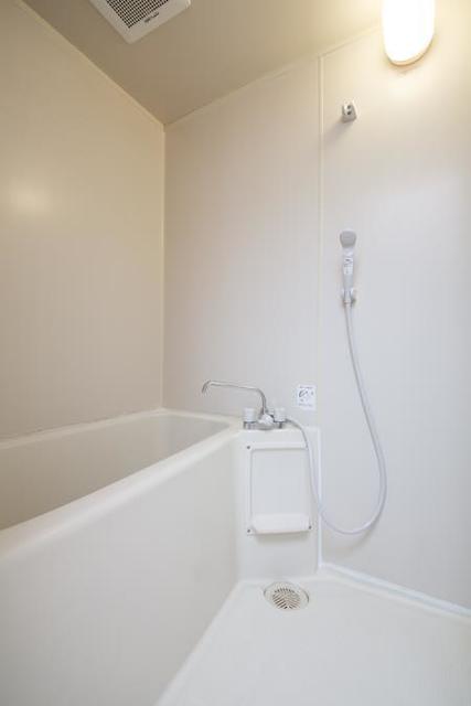 バス・シャワールーム　※写真は同タイプ住戸です。