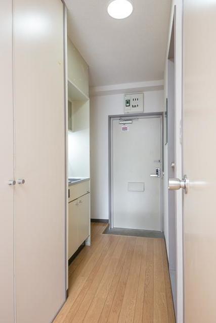 玄関　※写真は同タイプ住戸です。