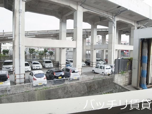 バルコニー　同型タイプの為、現状を優先いたします。