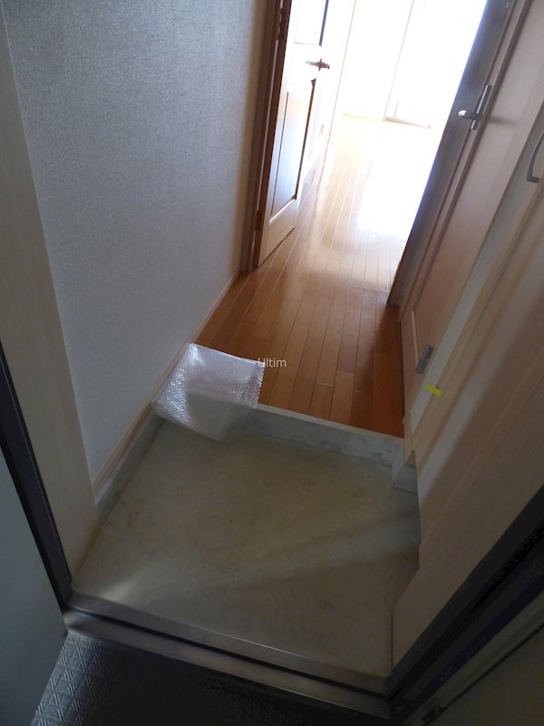 玄関　違うお部屋の写真です。ご参考までに
