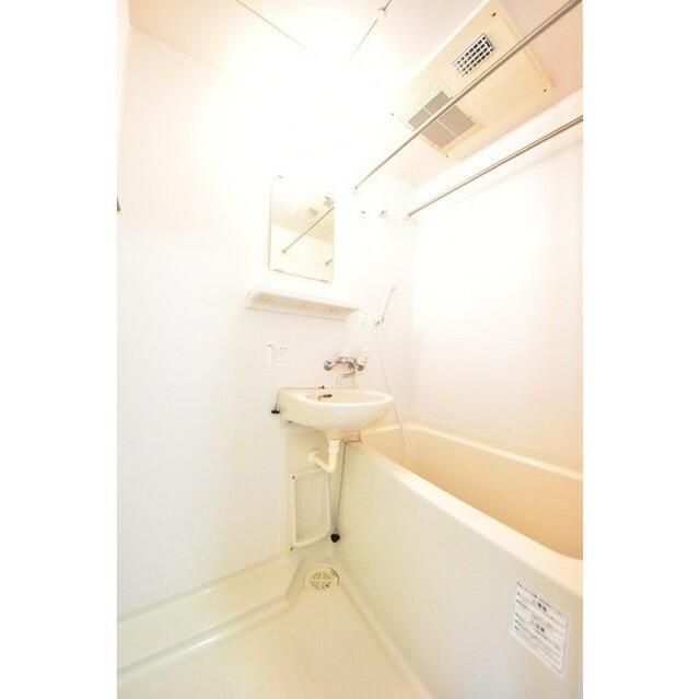 バス・シャワールーム　?