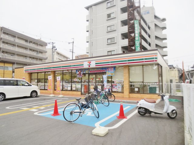 コンビニ　セブン－イレブン　寝屋川音羽町店（コンビニ）まで353m