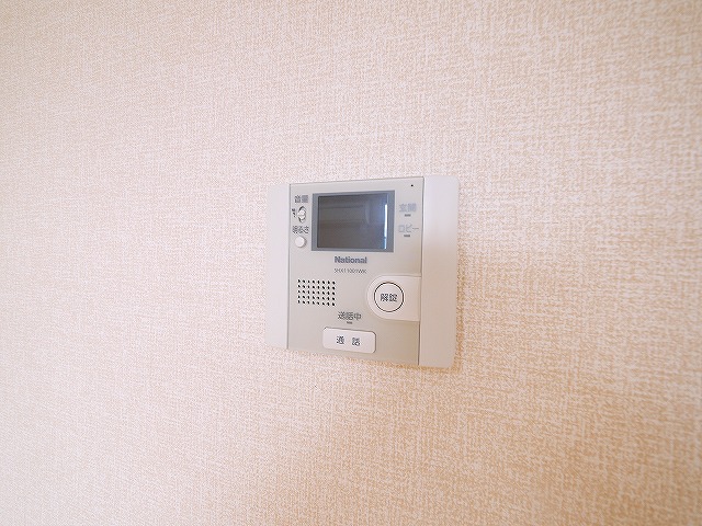 セキュリティ　モニター付きインターホン完備
