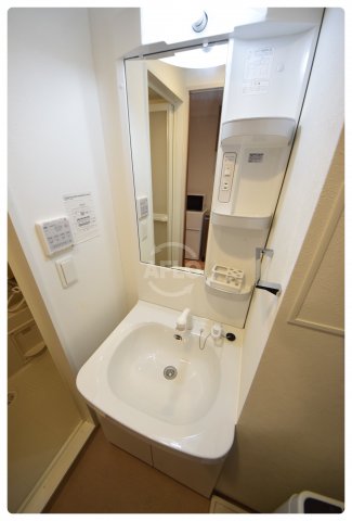 洗面設備　天王寺エルモ　洗面化粧台