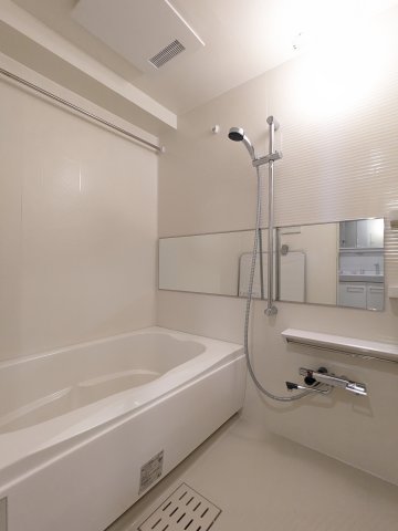 バス・シャワールーム　お風呂で日々の疲れを落としましょう