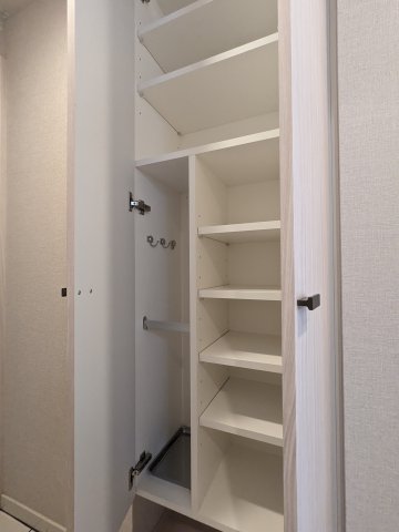 収納　ちょっとした収納スペースも充実しています