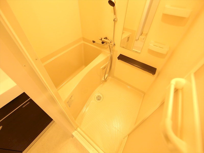 バス・シャワールーム　バスルーム　浴室暖房乾燥機付き