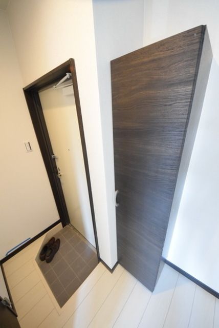 玄関　お問合せはタウンハウジングまで！※現地待合わせ相談可能