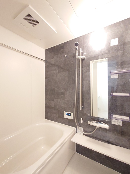 バス・シャワールーム　浴室