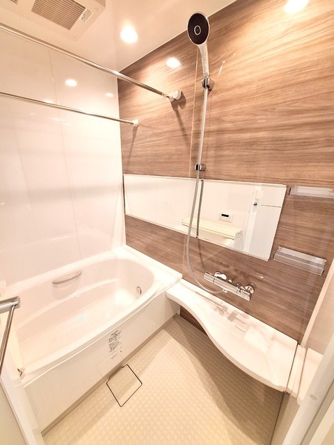 バス・シャワールーム　★追炊き・浴室乾燥機付きのお風呂★