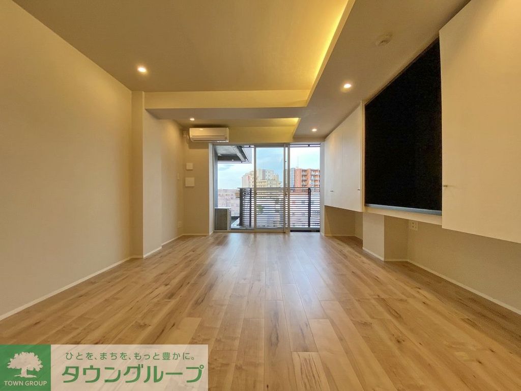 居室・リビング　エントランス