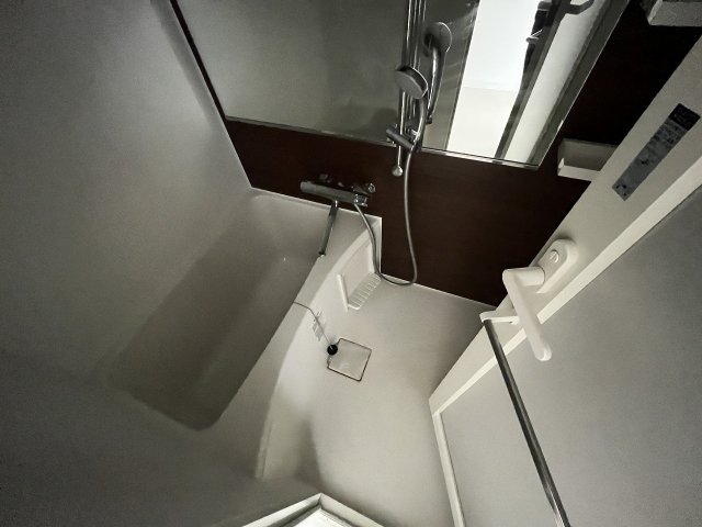 バス・シャワールーム　お風呂で日々の疲れを落としましょう