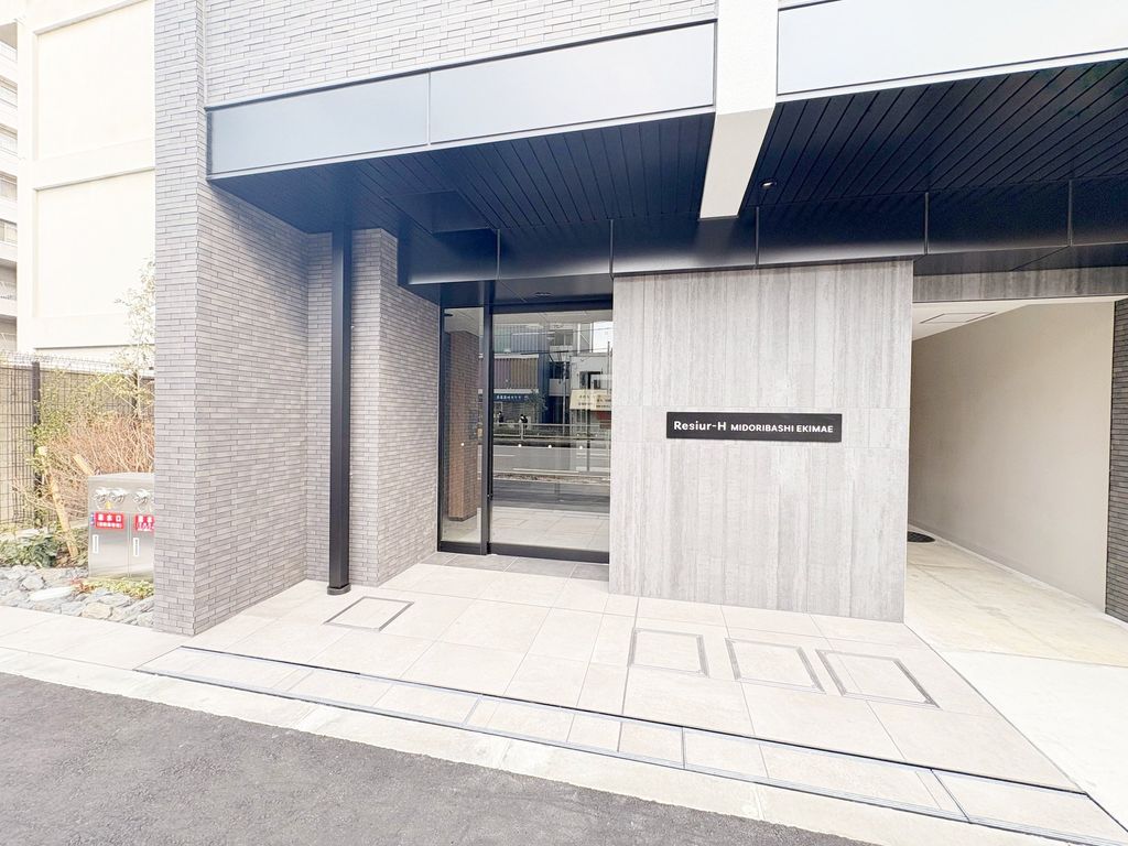 エントランス　エントランス