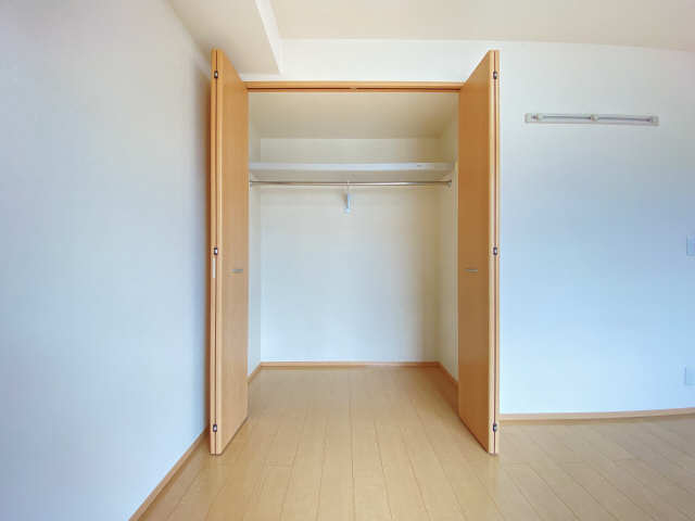 エントランス　南洋間