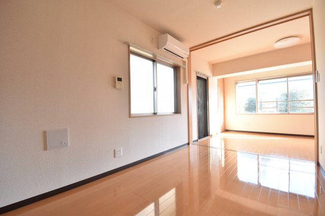 居室・リビング　※参考写真