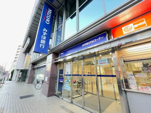 銀行　みずほ銀行 多摩支店（銀行）まで493m