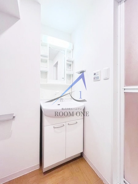 洗面設備　洗面台です。