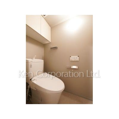 トイレ　同タイプ11階のお部屋を撮影。仕様が異なることがあります。