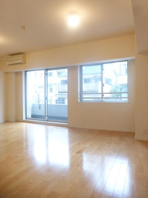 居室・リビング　居間※別部屋参考写真