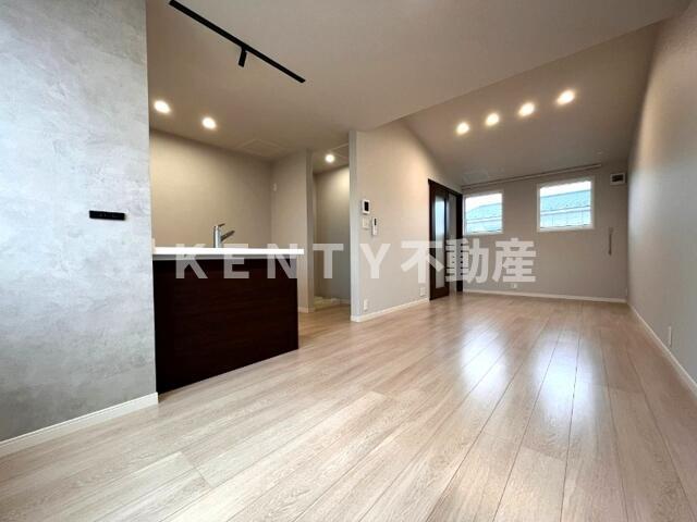 居室・リビング　こちらのリビングで趣味の時間をお楽しみください