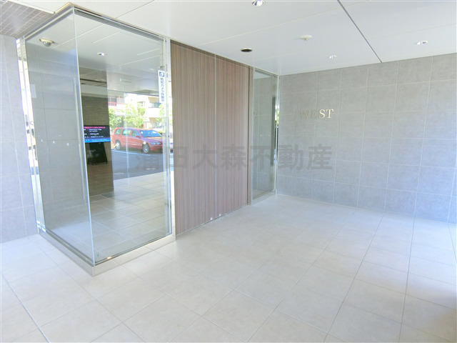 エントランス　防犯カメラ　TVモニター付オートロック　エントランス