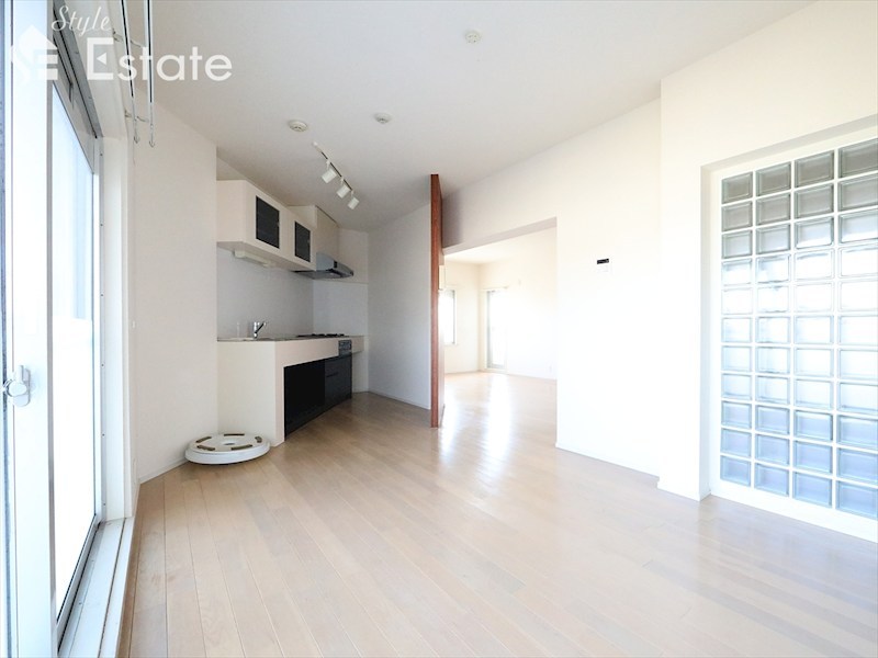 居室・リビング　内装