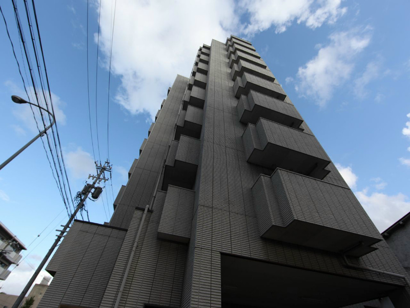 建物外観　外観　オートロック付　防犯カメラ付