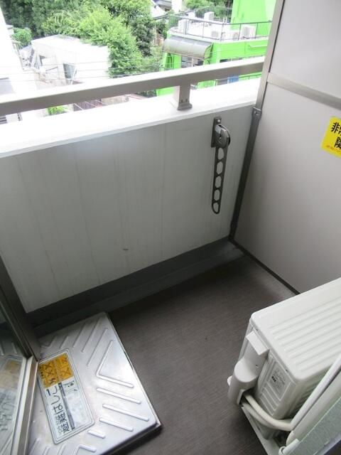 バルコニー　バルコニーがあります