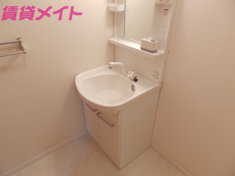 洗面設備　同物件別室写真