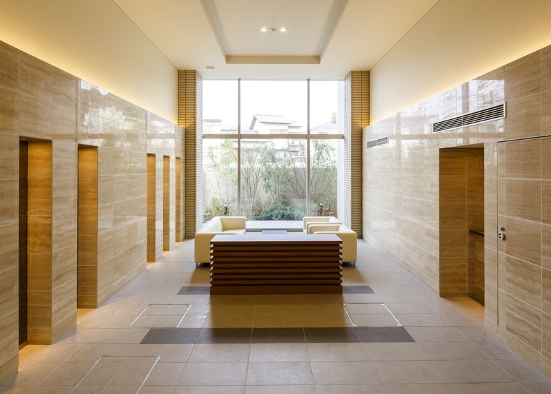 ロビー　建物の内部です