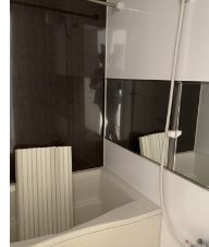 バス・シャワールーム　落ち着いた空間のお風呂です