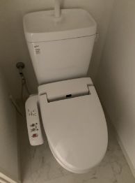トイレ　コンパクトで使いやすいトイレです