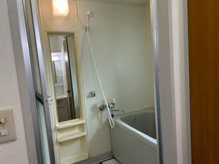 バス・シャワールーム　お風呂です