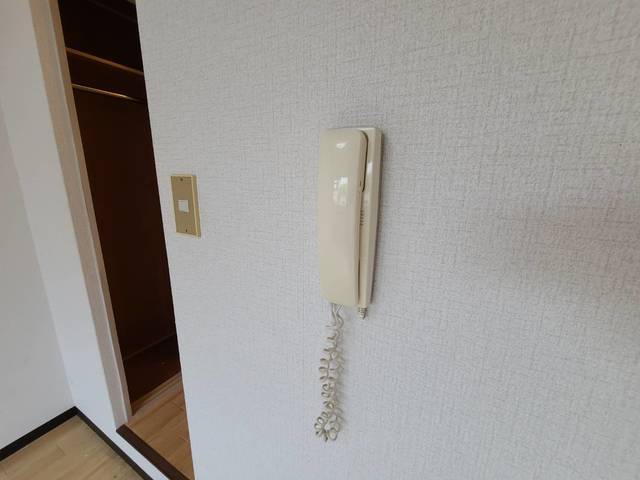 セキュリティ　インターホンで来訪者を確認できます