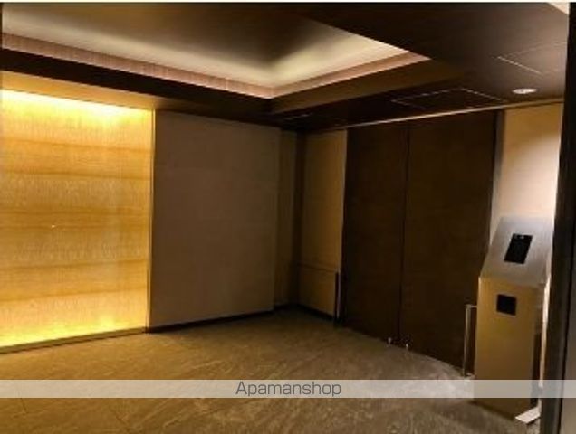 ロビー　ロビー