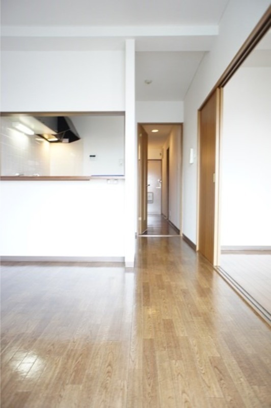 居室・リビング　図面と現状に相違がある場合には現状を優先