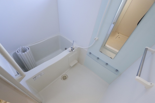 バス・シャワールーム　一日の疲れを癒してください