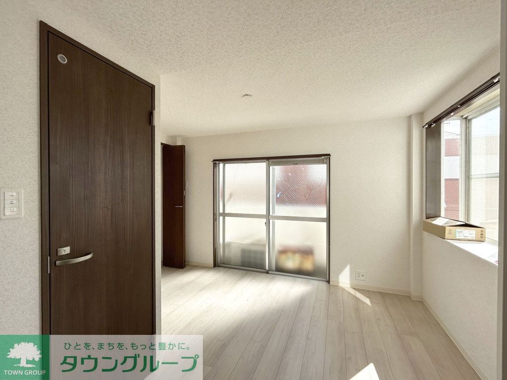 居室・リビング　※写真は同タイプ別号室のものです。