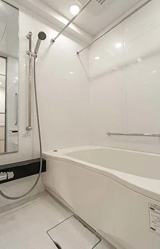 バス・シャワールーム　※別部屋の参考写真です。