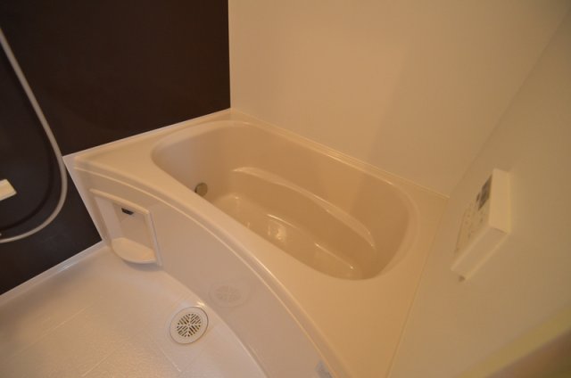 バス・シャワールーム　追い炊き機能付き