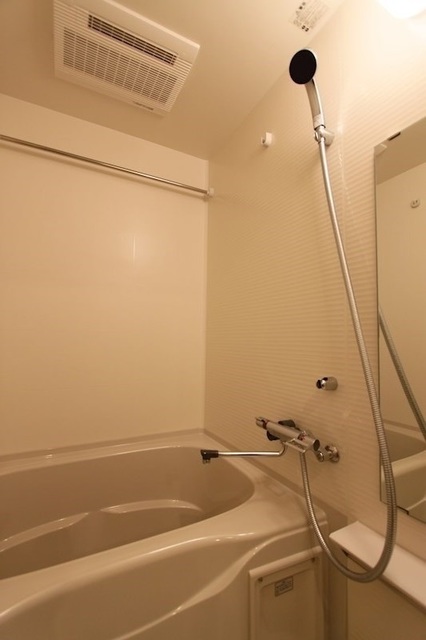 バス・シャワールーム　バスルーム