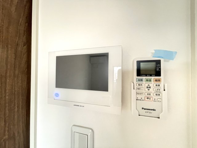 セキュリティ　※左右反転タイプ・別室の写真になります。