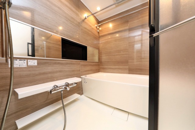 バス・シャワールーム